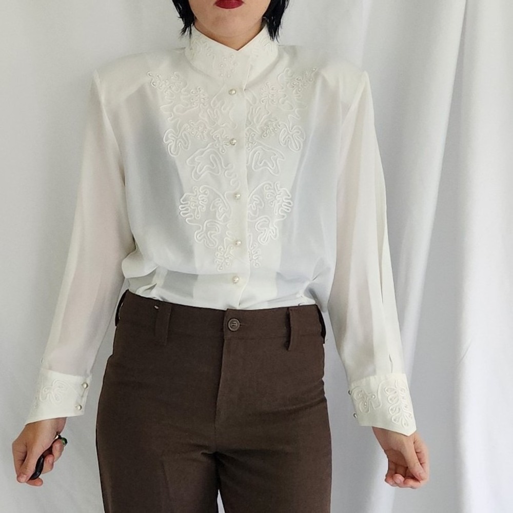 90s White Whimsigoth Button Down‎